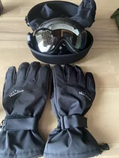 スノボー　グローブ ゴーグル　ケース付き　セット