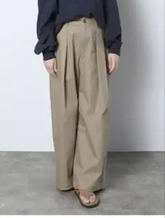 meri * タックワイドチノパン ダークベージュ