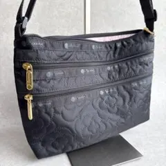 未使用級✳︎ LeSportsac レスポートサック　パフィーブロッサムズ 黒のサムネイル
