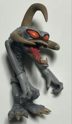 KUBRICK TODD MCFARLANE‘S SPAWN VIOLATOR