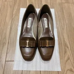 ダイアナ　パンプス　ブラウン