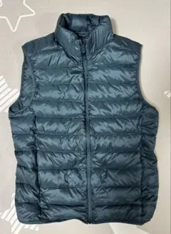 ウルトラライトダウンベスト ユニクロ　Sサイズ　ダークグリーン429281
