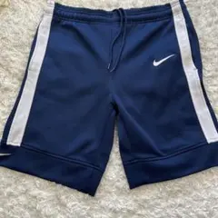 ⭐︎Nike ネイビー ハーフパンツ⭐︎140〜150cm