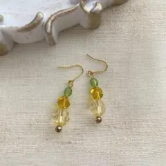 チェコビーズ ピアス イエロー グリーン 揺れる 春夏 ハンドメイド