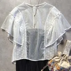 美品 ルシェルブルー シアーレース フレアスリーブ フリルブラウス 洗える 白のサムネイル