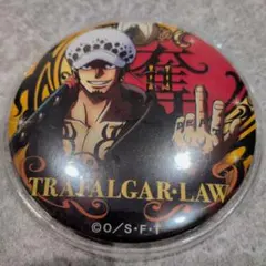 ONE PIECEトラファルガー・ロー缶バッチ ユニバ限定 - メルカリ