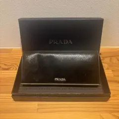 PRADA ブラックレザー 長財布 箱付き
