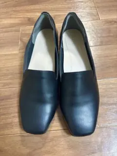 ブラック スクエアトゥ パンプス