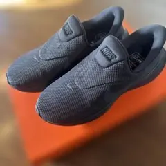 Nike ブラック スニーカー　27cmのサムネイル