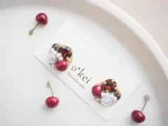 フォレノワールの耳飾り　ピアス／イヤリング　〜ひと粒のチェリー〜