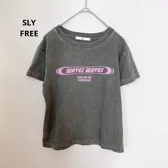 SLYスライ　FRONT PRINT COMPACT Tシャツ　FREEのサムネイル