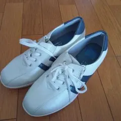 値下げ！PANSY レースアップスニーカー 24.5 EEE ホワイト/ネイビー