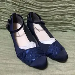 [新品] marie claire bis ネイビーパンプスのサムネイル