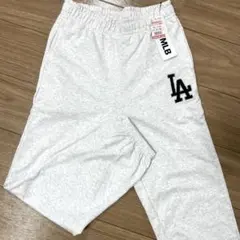 MLB スウェット　しまむら　新品タグ付き