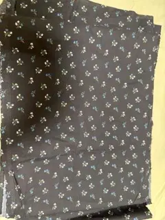 【長さ1.5m+1.9m】花柄 綿　生地　黒