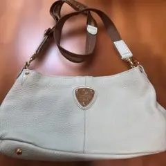 Item thumbnail for item 0e5c31ab-b153-434b-9fe3-8a8dcd8963bb