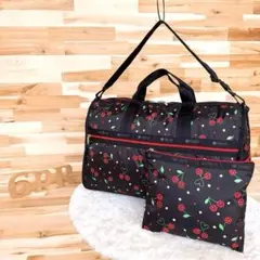 希少/完売品【レスポートサック】花柄 さくらんぼ ハート ボストンバッグ 黒×赤