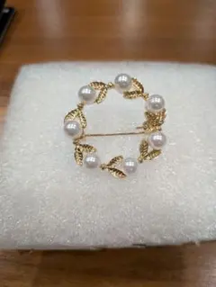 リーフ　パール　ブローチ