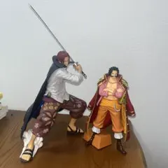 ワンピース ONE PIECE シャンクス　ロジャー