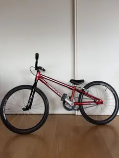 BMX自転車 アルミフレーム レッド/ブラックのサムネイル