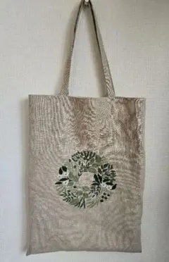 ハンドメイド　手刺繍　トートバッグ