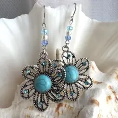 ターコイズ風石 花形ピアス ハンドメイド744