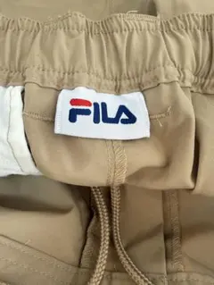 FILA クロップドパンツのサムネイル