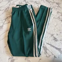 【美品】トラックパンツ　adidas アディダスオリジナル