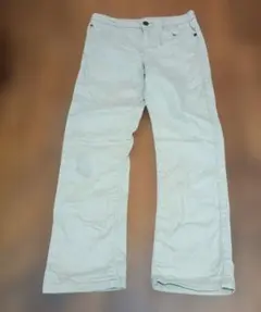 チノパン　長ズボン　ベージュパンツ　140cm