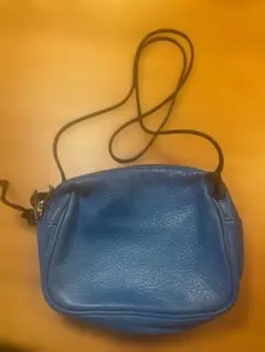 caph troupe 青 レザー サコッシュ