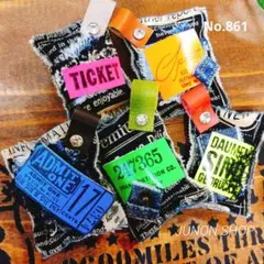 861☆クッション　チャーム　蛍光　革タグ　ネオンカラー　英字　男前　材料