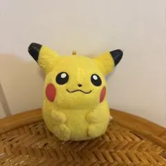 初期 ピカチュウ ポケモンぬいぐるみキーチェーン TOMY - メルカリ