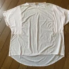 淡いピンク ドロップショルダー Tシャツのサムネイル