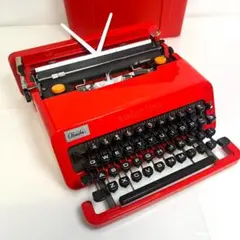 Olivetti Valentine S 赤 タイプライター イタリア製 - メルカリ