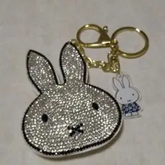 ミッフィー　ビーズキーホルダー