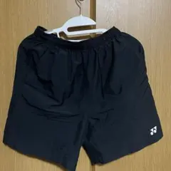 YONEX 黒 ショートパンツ