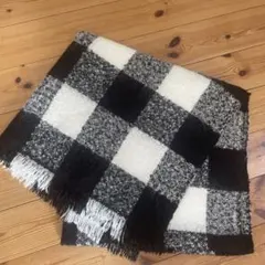 最終値下★早い者勝ち★ユニクロ　ストール　マフラー　白黒　ギンガムチェック