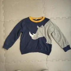 サイの柄　裏起毛トレーナー　100