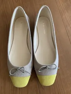 Odette e Odile フラットシューズ 23.5cm ベージュ/イエロー