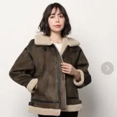 美品　Ray BEAMS フェイク ムートン ボマーブルゾン