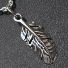 水牛の角シルバー925ネックレストップ シルバー925の輝きで個性的な 