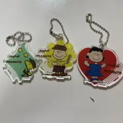 スヌーピー ジョイフル アクリルキーホルダー3個セット