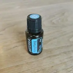 新品未使用★doTERRA イランイラン 15mL エッセンシャルオイルのサムネイル