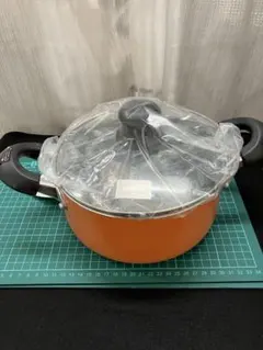 新品未使用 ガス火専用 ガラス蓋付 ふっ素両手鍋 20cm オレンジ 煮込み料理のサムネイル