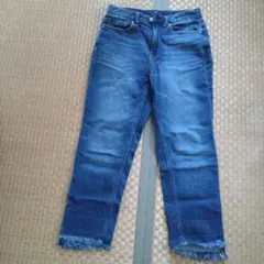 GU ダークブルー ストレートデニム フリンジ裾　Mサイズ　ジーンズ　レディース