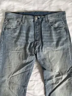 Levi's 501 ライトブルー ストレートデニムのサムネイル