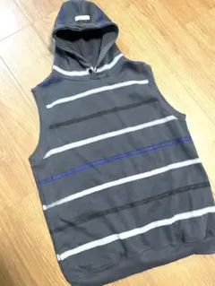 期間限定値下げ！FREE BEAT 袖なし　ノースリーブ　パーカー　ベスト