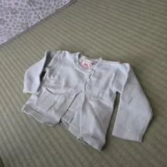 グレー ボタン付きカーディガン