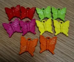 蝶々のアクリルチャーム