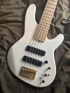 Item thumbnail for item df39128d-ffc9-4552-bf58-6d8501601d52